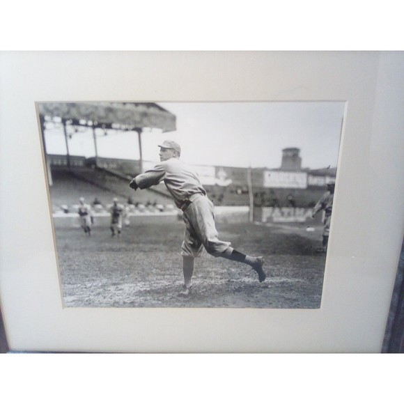 Babe Ruth Boston Red Sox 1915 11x14 photo (Baseball Antiquities Ltd )